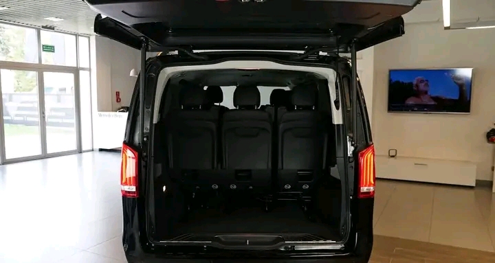 Mercedes-Benz Classe V 250 d 8 Places Avantgarde 9G-Tronic – Image 2