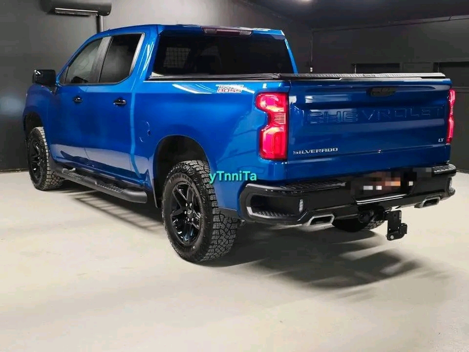 Chevrolet Silverado 3.0/DURAMAX – Image 6