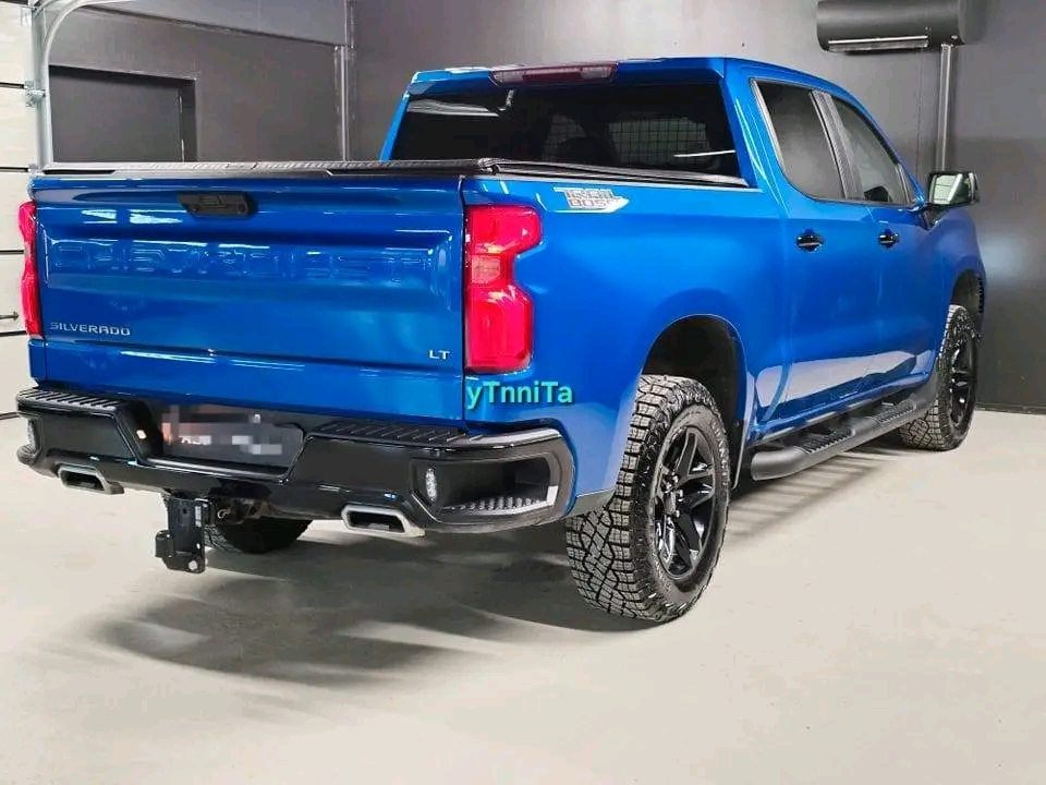 Chevrolet Silverado 3.0/DURAMAX – Image 9