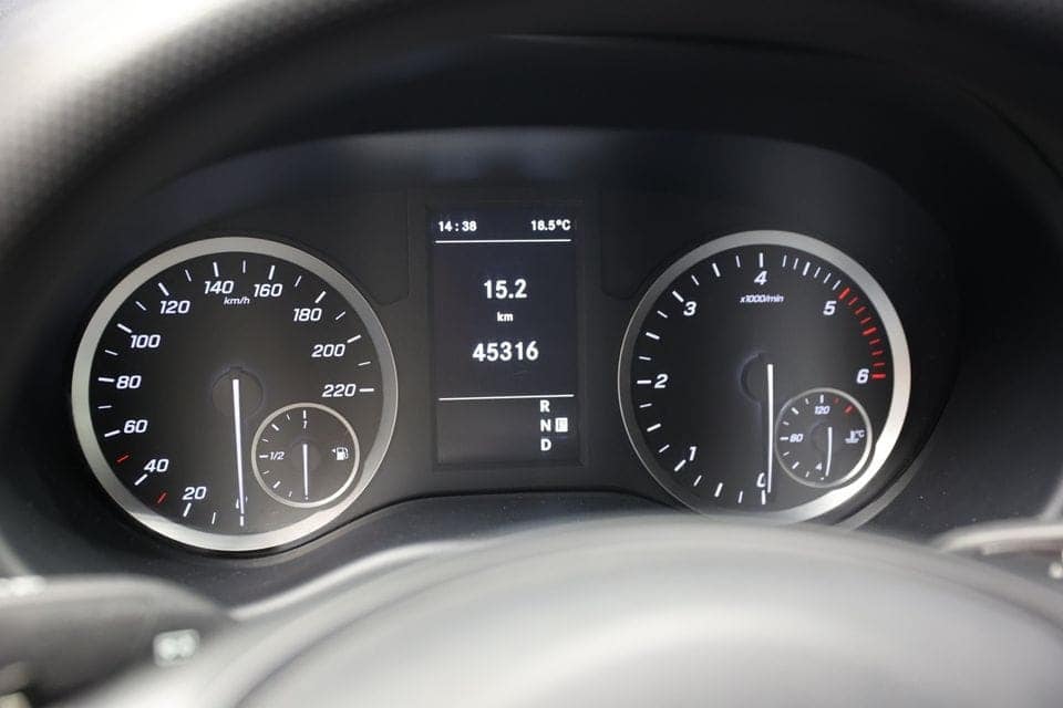 Mercedes-Benz Vito 119 4x4 Bluetooth – Image 18