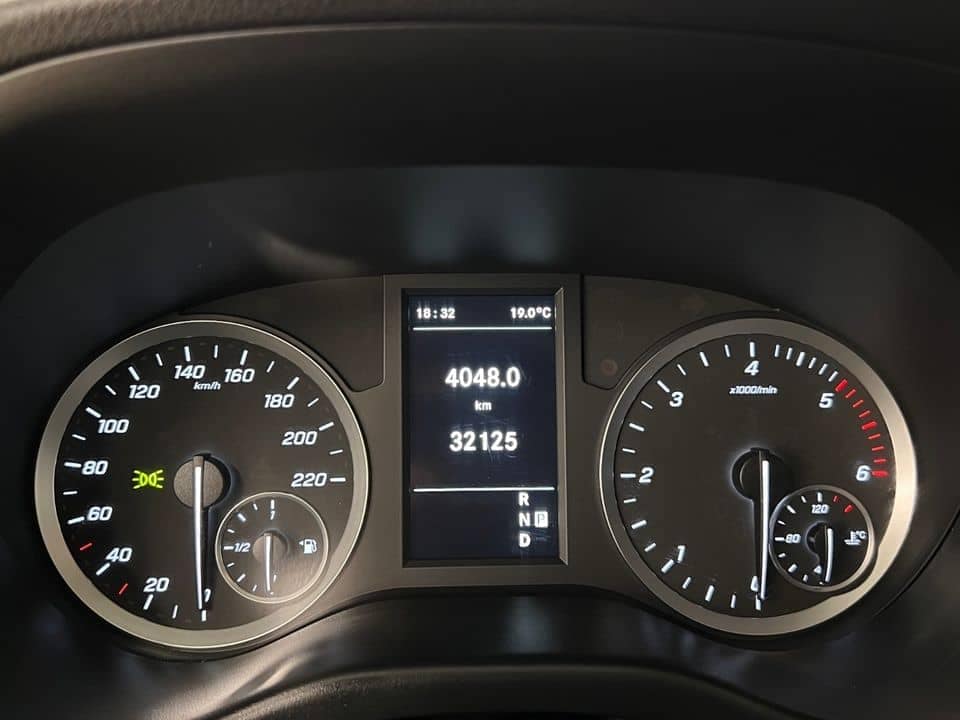 Mercedes-Benz Vito 119CDI 4X4 – Image 13
