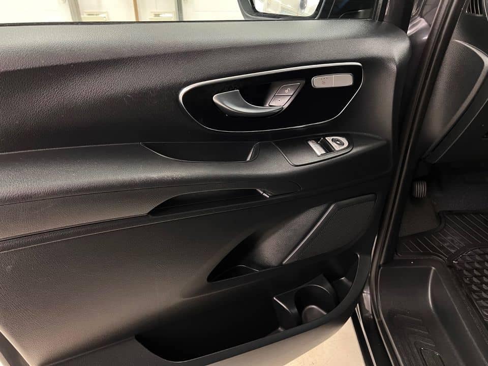 Mercedes-Benz Vito 119CDI 4X4 – Image 15