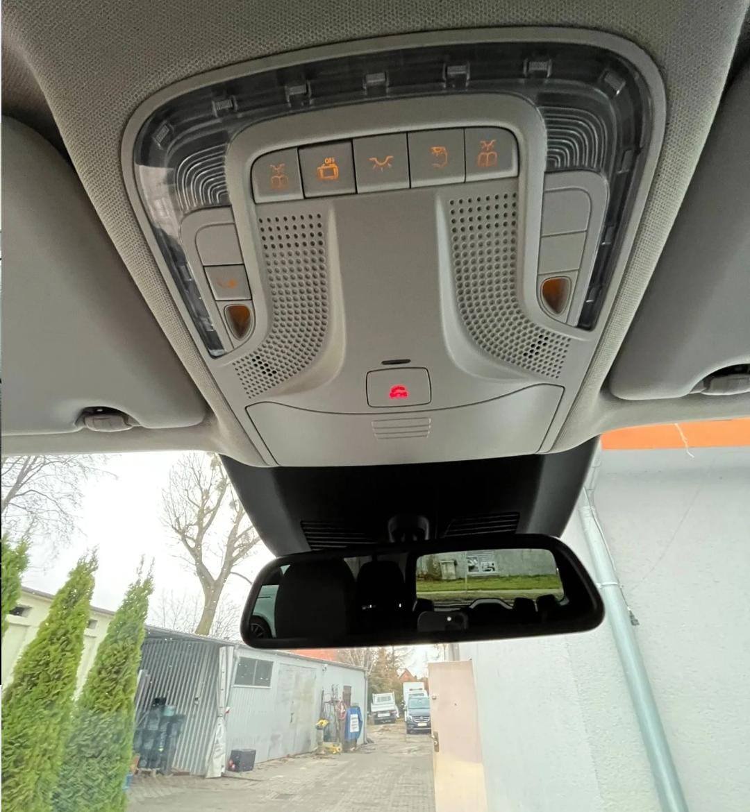 Mercedes-Benz Vito 119 CDI 4MATIC AMG Mixto Long SELECT 5 Places – Image 4