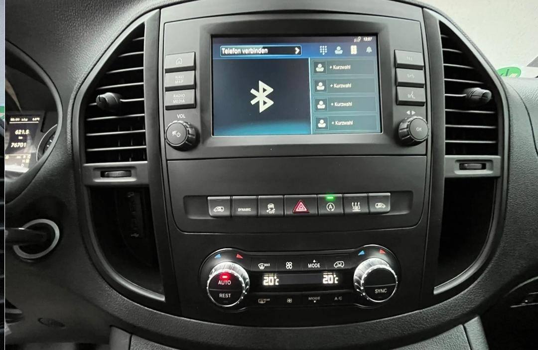 Mercedes-Benz Vito 119 CDI 4MATIC AMG Mixto Long SELECT 5 Places – Image 9