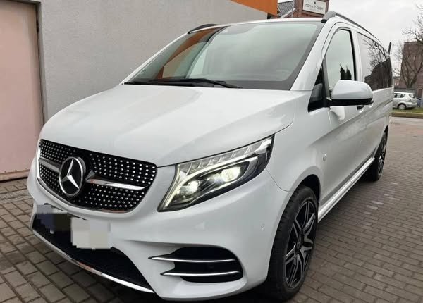 Mercedes-Benz Vito 119 CDI 4MATIC AMG Mixto Long SELECT 5 Places – Image 12