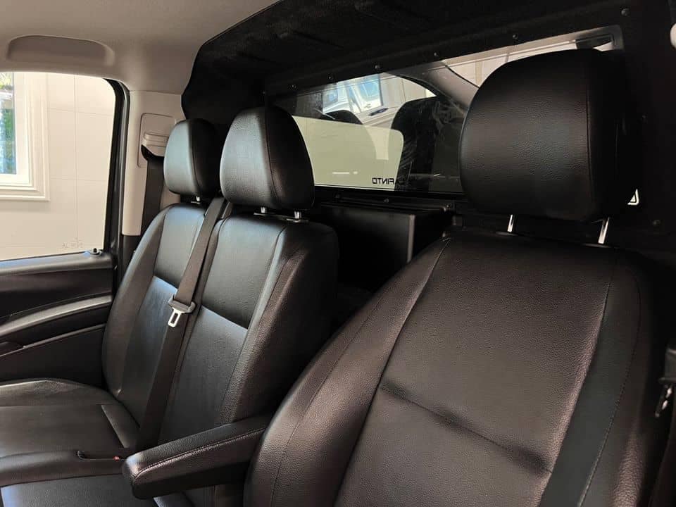 Mercedes-Benz Vito 119CDI 4X4 – Image 26