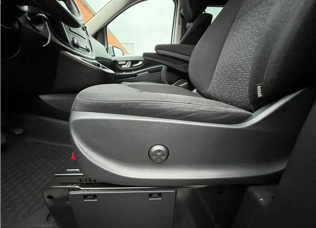 Mercedes-Benz Vito 119 CDI 4MATIC Mixto Long SELECT 5 Places – Image 24