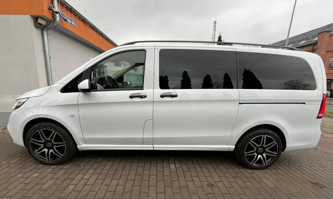 Mercedes-Benz Vito 119 CDI 4MATIC AMG Mixto Long SELECT 5 Places – Image 24