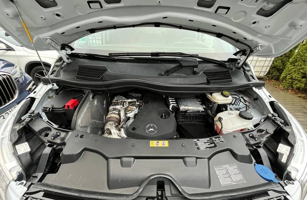 Mercedes-Benz Vito 119 CDI 4MATIC AMG Mixto Long SELECT 5 Places – Image 25