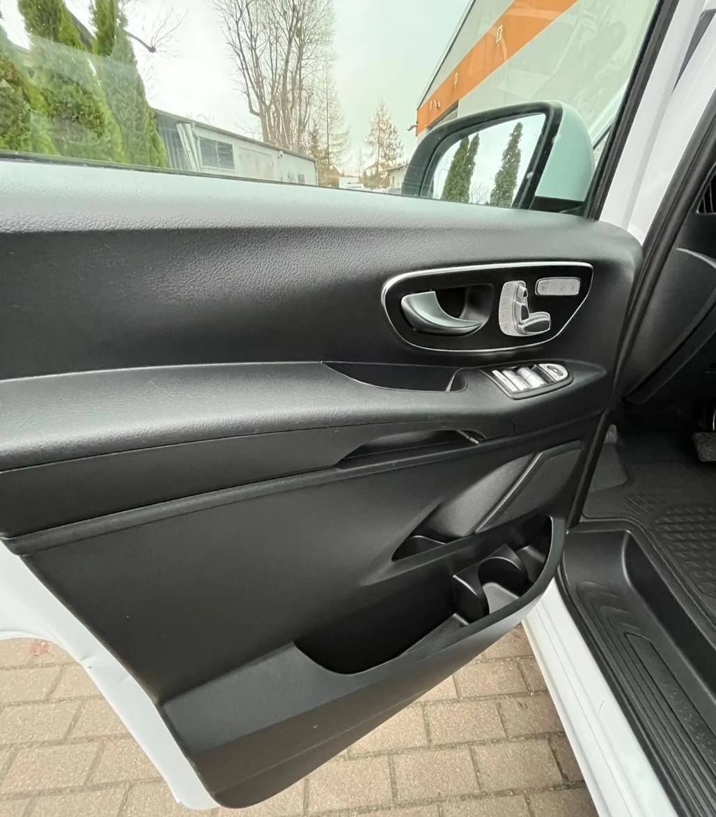 Mercedes-Benz Vito 119 CDI 4MATIC AMG Mixto Long SELECT 5 Places – Image 26