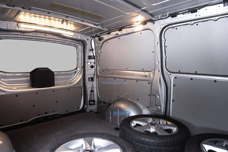 Mercedes-Benz Vito V119 4X4 – Image 30