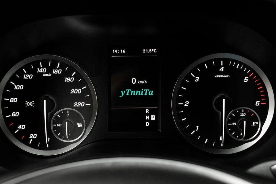 Mercedes-Benz Vito 119 A2 4x4 Facelift/4x4 – Image 5