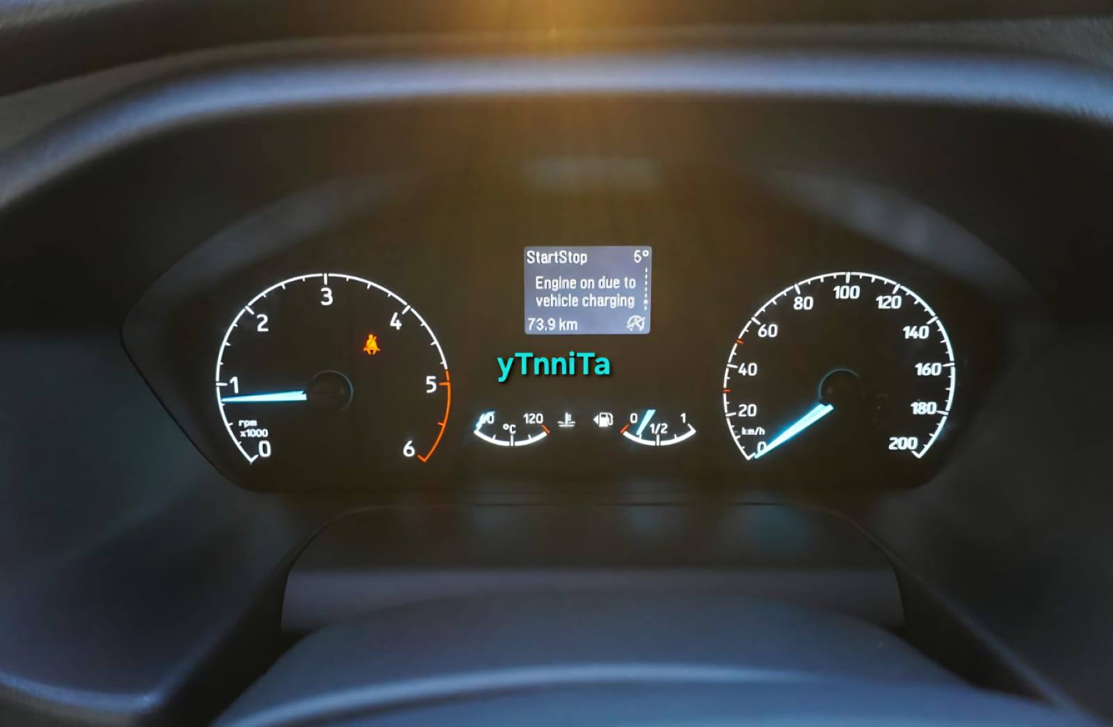 Ford Transit Custom 320L 2.0 TDCI L2H1 Double cabine – Image 19