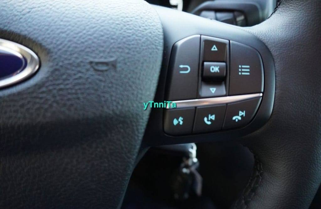 Ford Transit Custom 320L 2.0 TDCI L2H1 Double cabine – Image 18