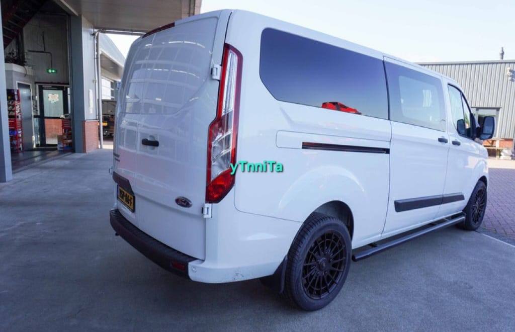 Ford Transit Custom 320L 2.0 TDCI L2H1 Double cabine – Image 5