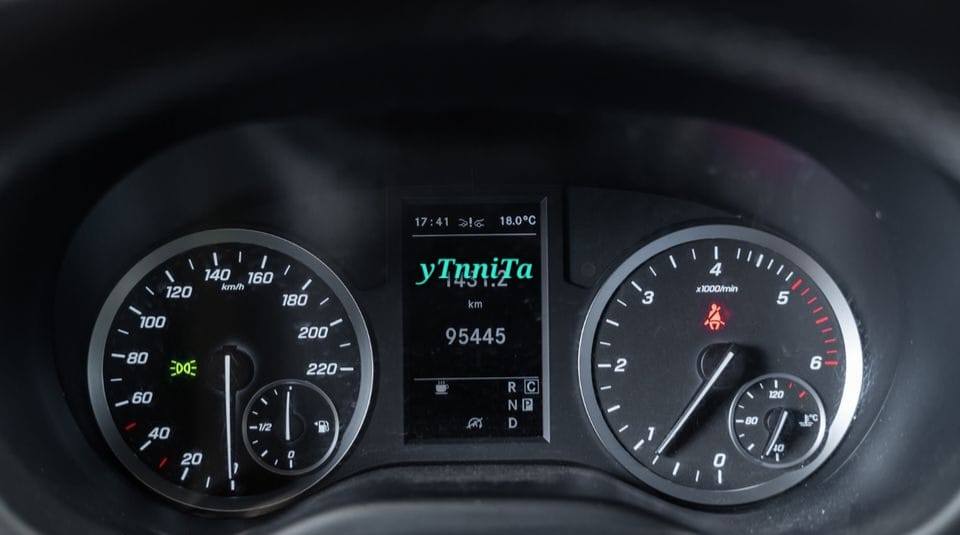 Mercedes-Benz Vito A3 4MATIC/ACC Crochet d'attelage – Image 34