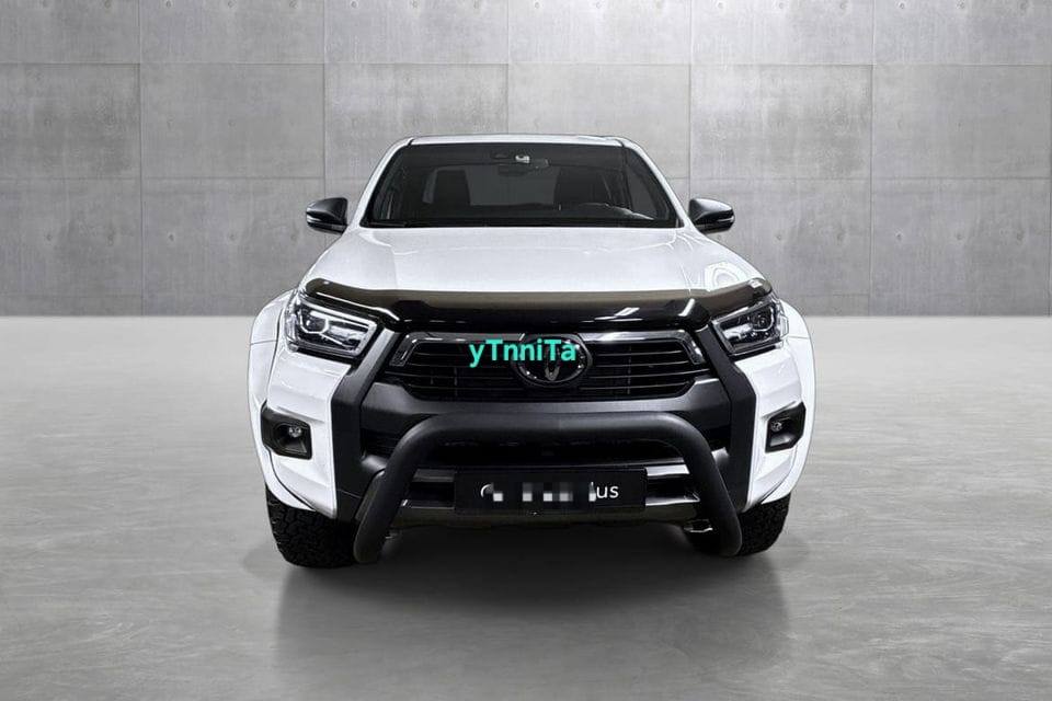 Toyota HiLux double cabine 2.8 SR+ Invincible X 35" Arctic Trucks – Image 9
