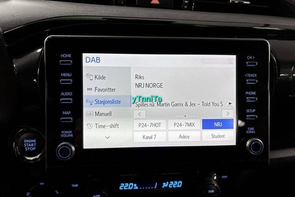 Toyota HiLux double cabine 2.8 SR+ Invincible X 35" Arctic Trucks – Image 19