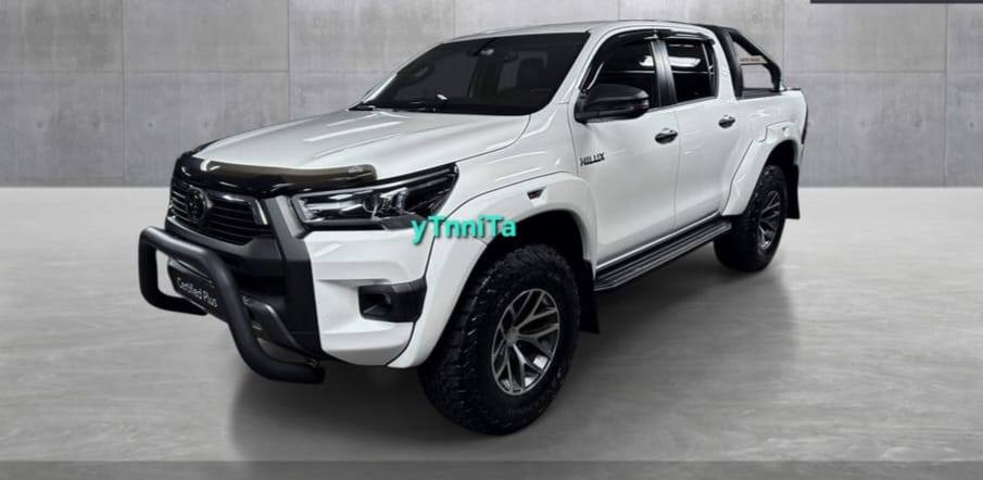 Toyota HiLux double cabine 2.8 SR+ Invincible X 35" Arctic Trucks – Image 7