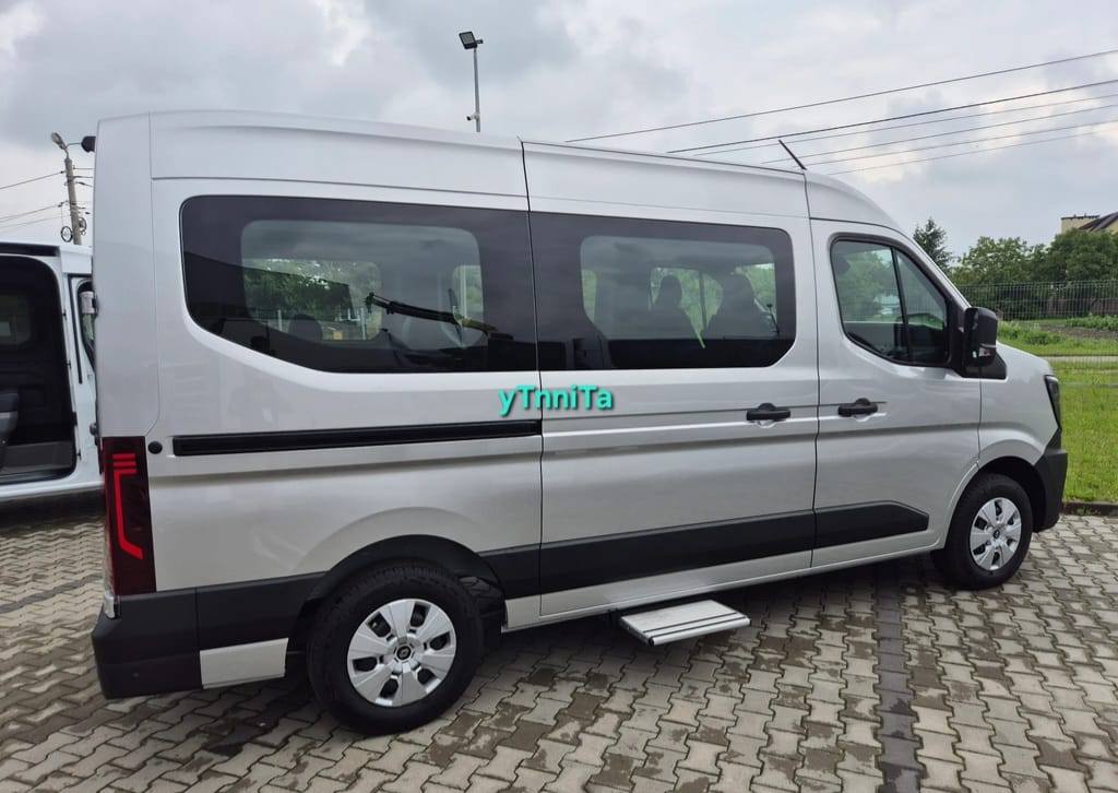 Renault Master 2.3D L2h2 9 places – Image 6