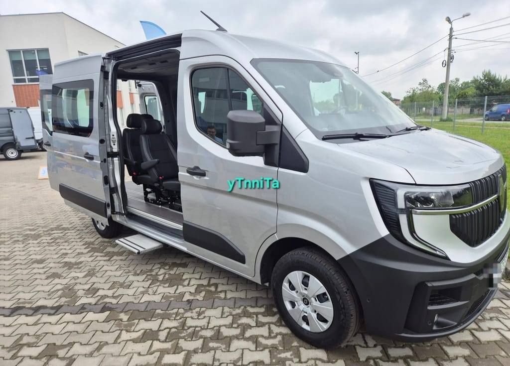 Renault Master 2.3D L2h2 9 places – Image 5