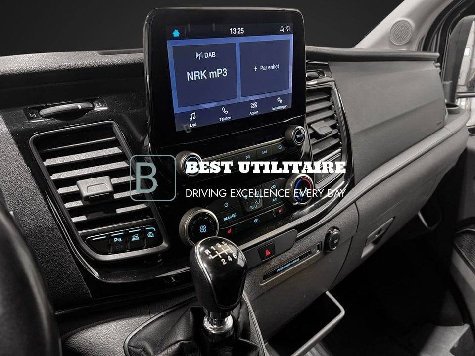 Ford Transit Trail L3 2.0D – Image 11