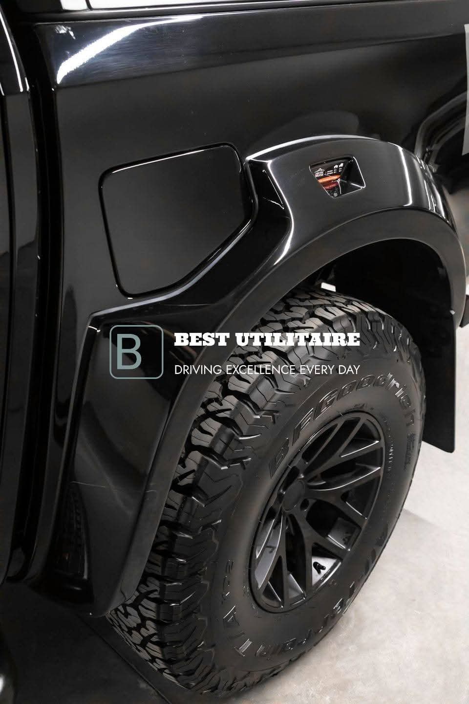 Isuzu D-max 1.9 DC Black Edition – Image 18