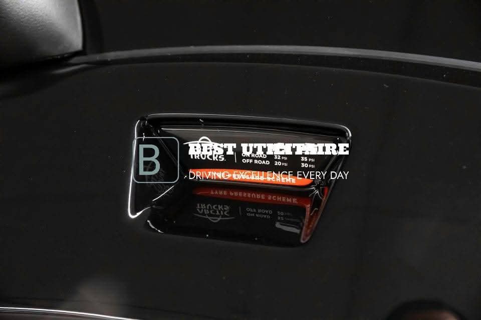 Isuzu D-max 1.9 DC Black Edition – Image 19