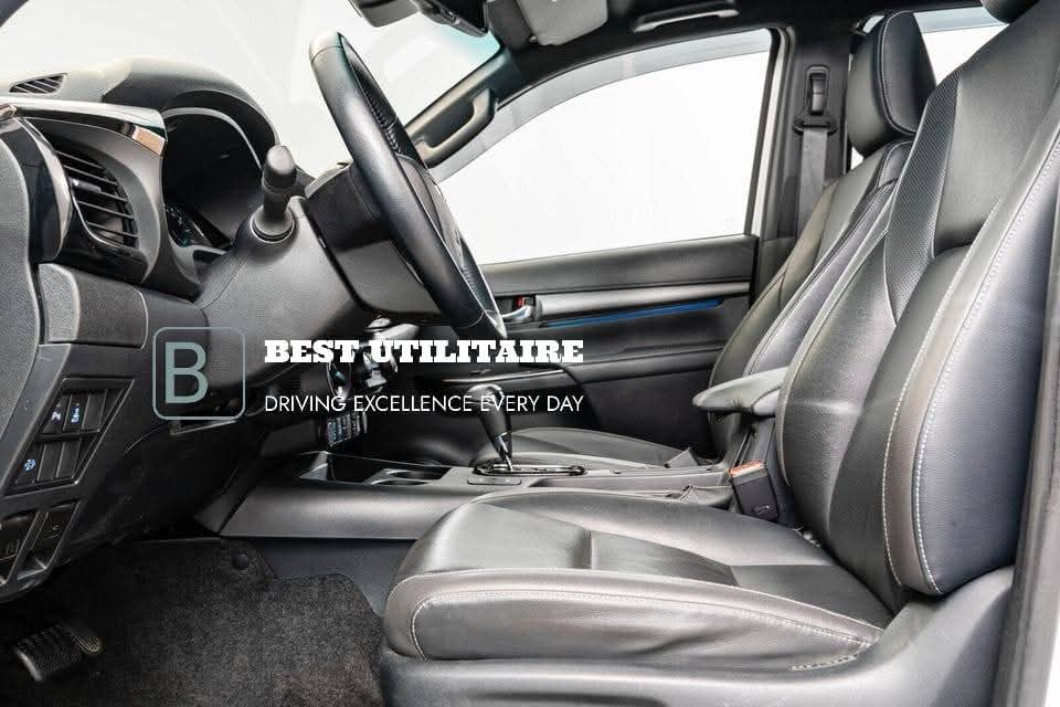 Toyota HiLux 2,8 D-Cab 4WD SR+ Inv. X – Image 19