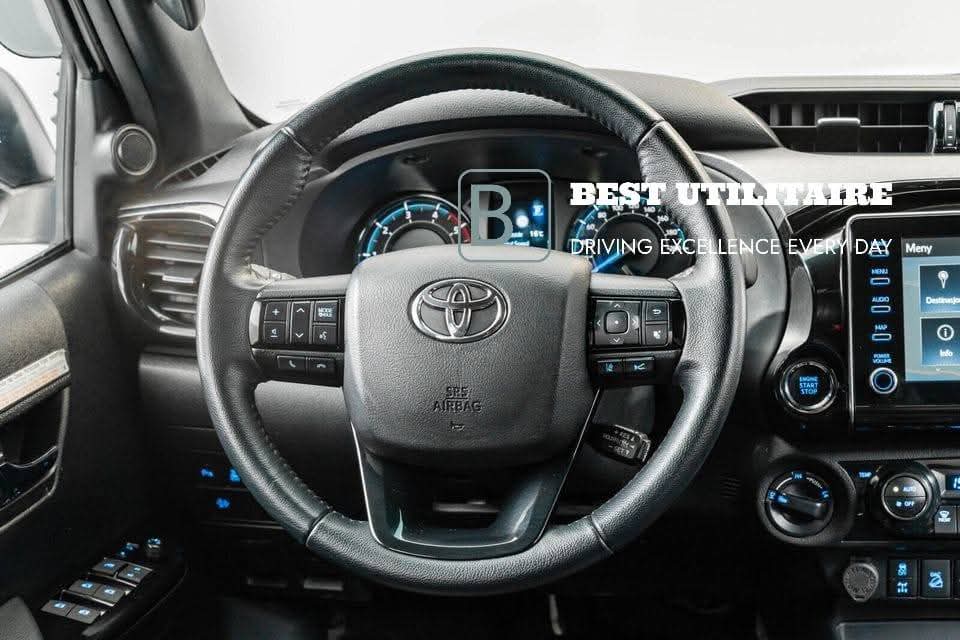 Toyota HiLux 2,8 D-Cab 4WD SR+ Inv. X – Image 26
