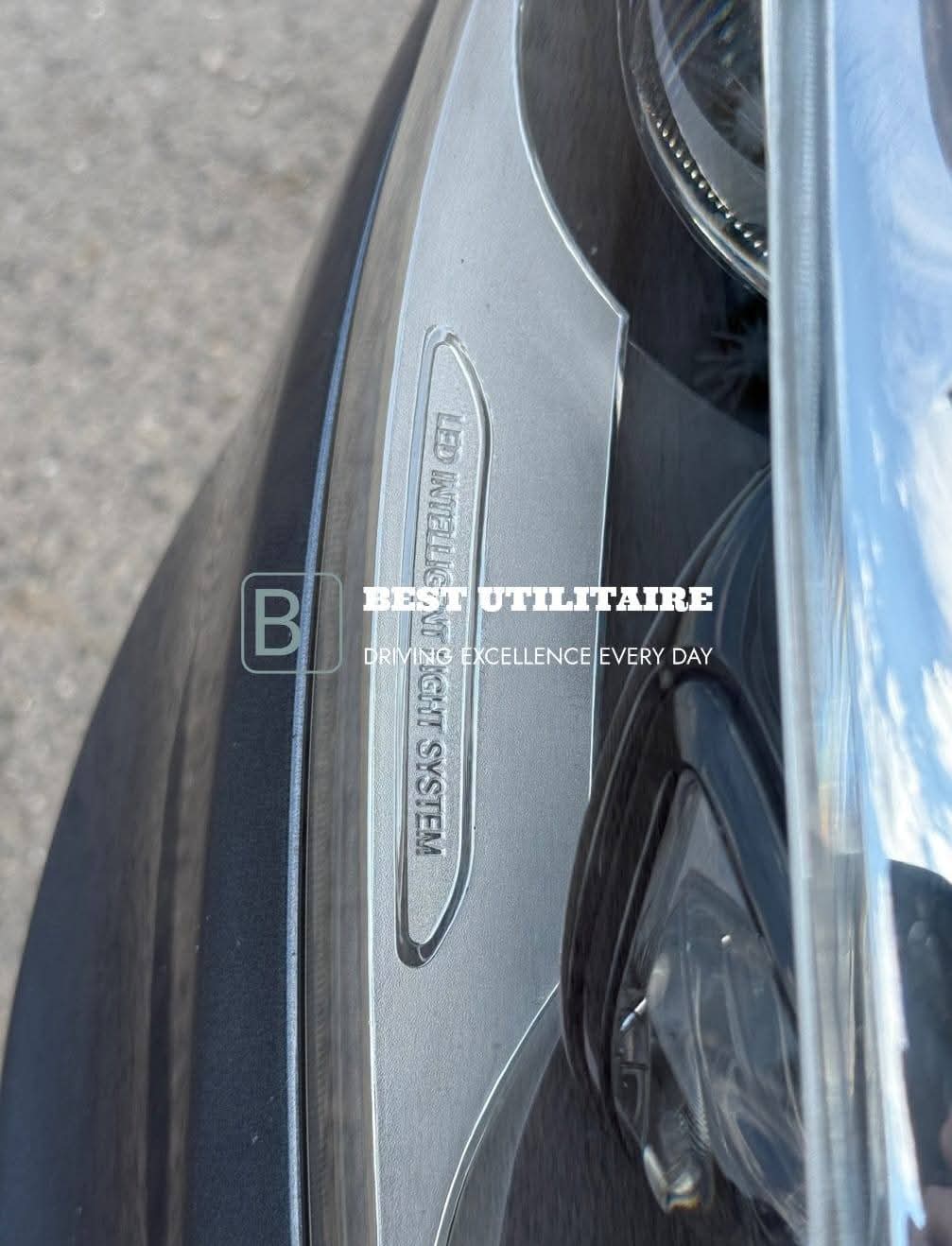 Mercedes-Benz Vito 116 unCDI Tourer 2.1D – Image 14