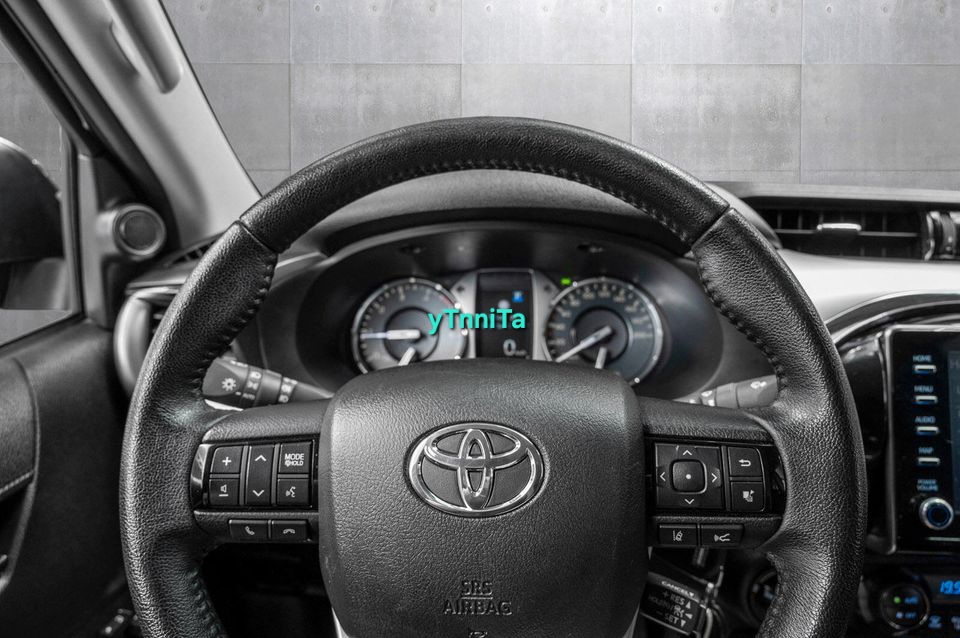 Toyota HiLux 2,8 204hk D-Cab 4WD SR – Image 12