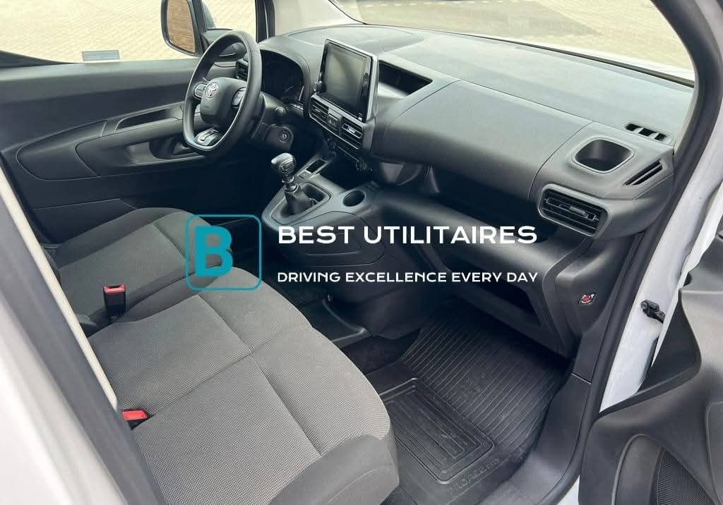 Toyota PROACE CITY 1.5D – Image 9