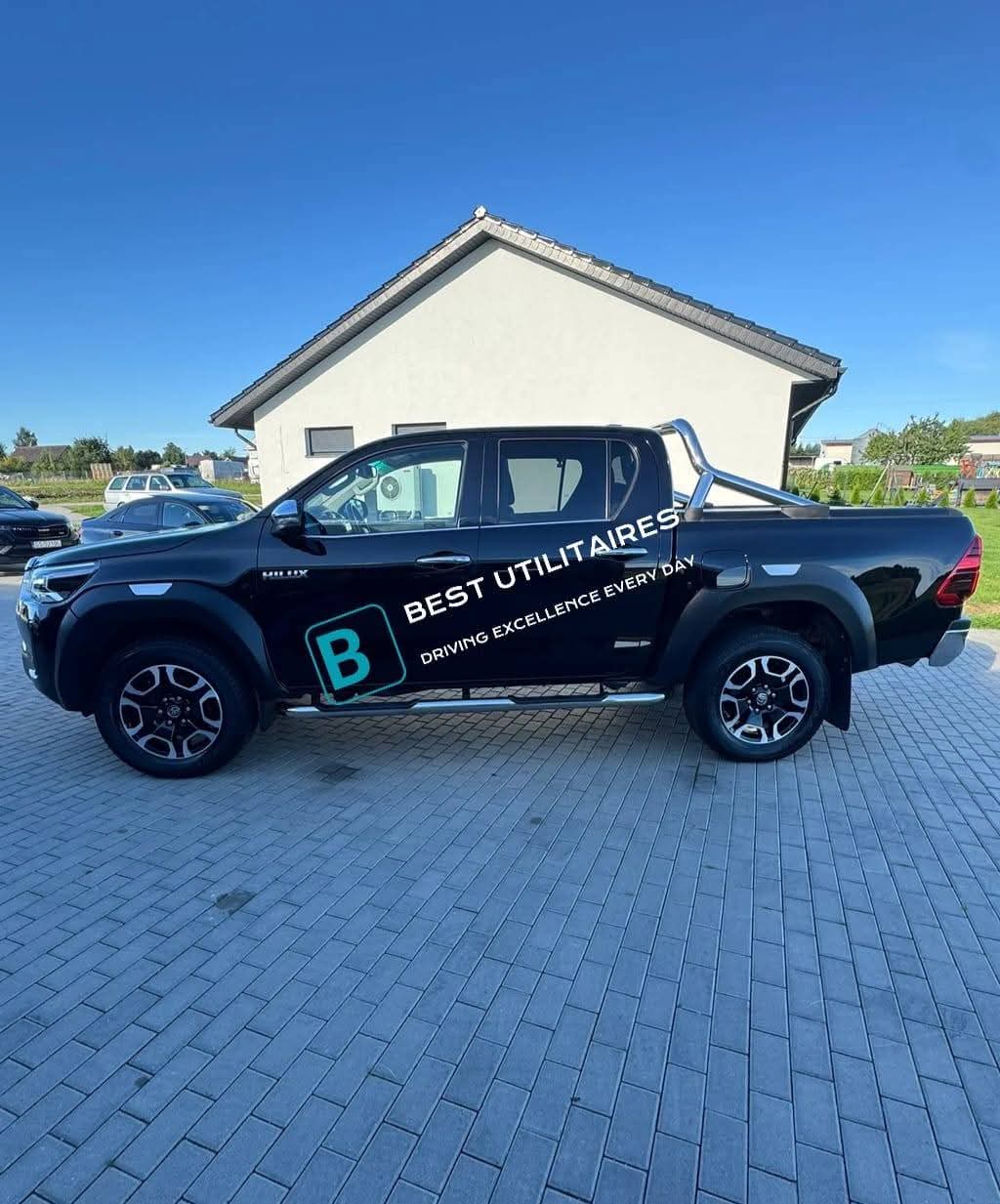 Toyota Hilux 2.8 D-4D Double Cab SR5 – Image 9