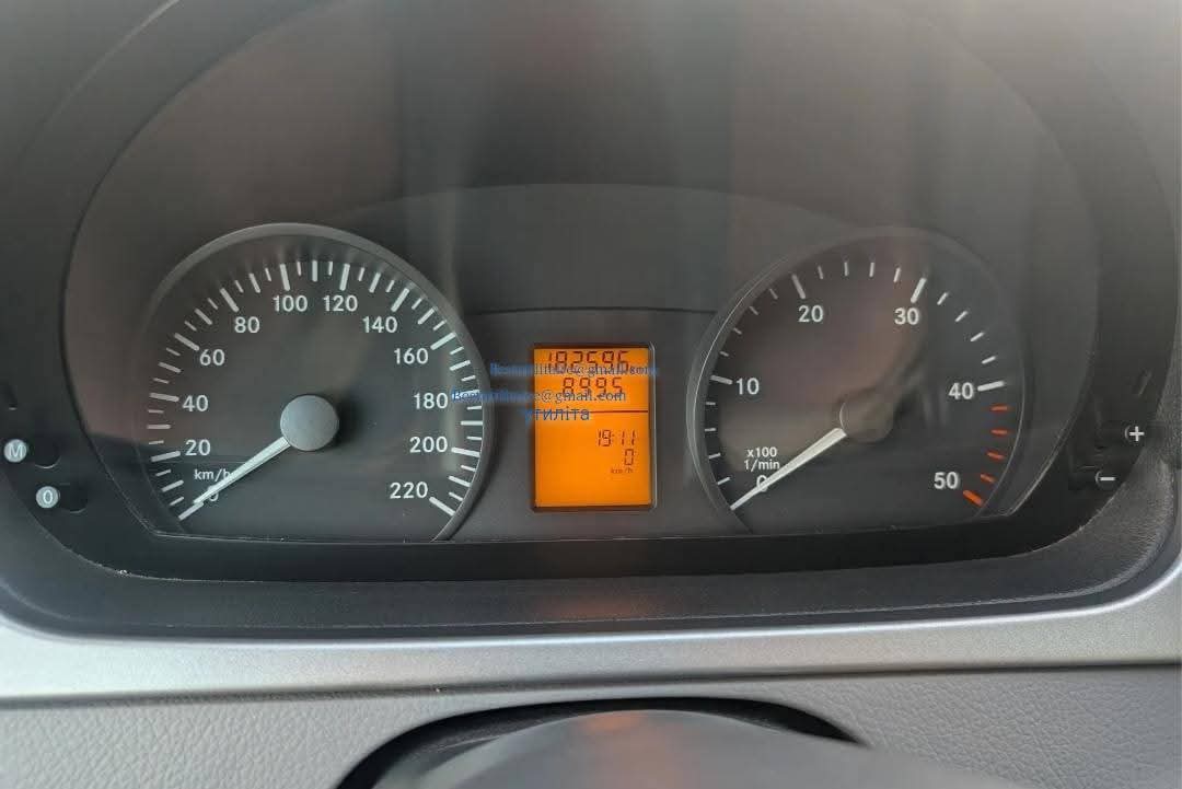 Mercedes-Benz Viano 3.0D – Image 17