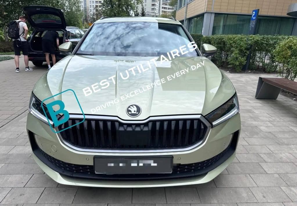 Skoda Superb 2.0 TDI SCR DSG – Image 3