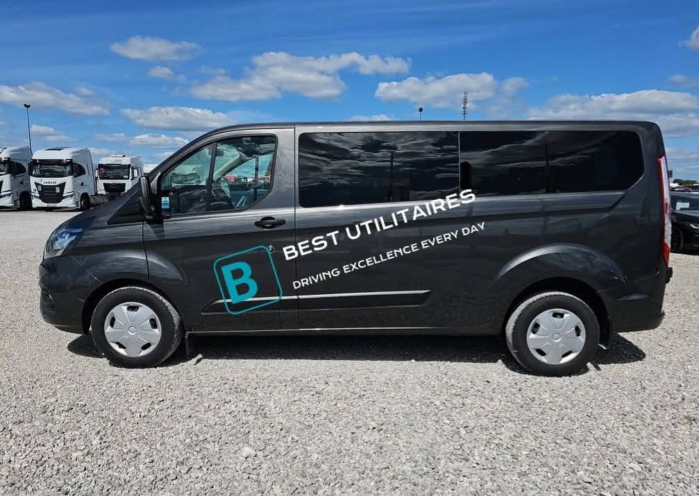 Ford Transit Custom 2.0 TDCi 320 L2H1 – Image 9