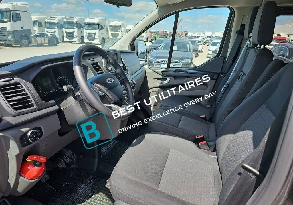Ford Transit Custom 2.0 TDCi 320 L2H1 – Image 11