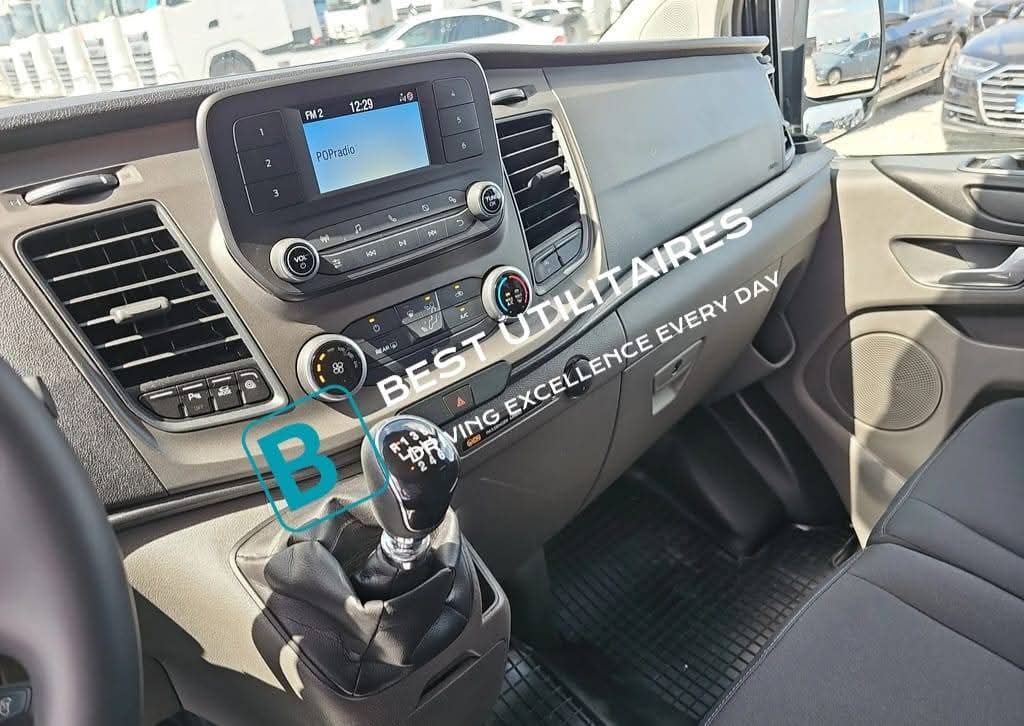 Ford Transit Custom 2.0 TDCi 320 L2H1 – Image 17