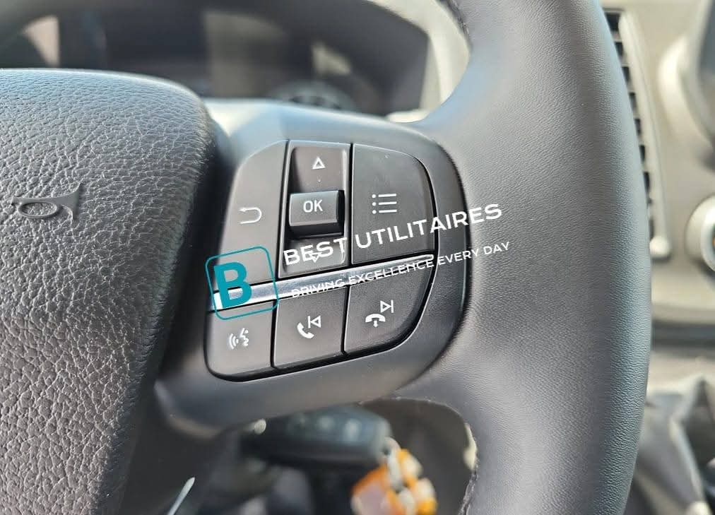 Ford Transit Custom 2.0 TDCi 320 L2H1 – Image 19