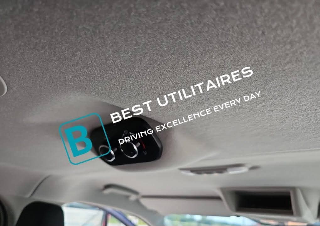 Ford Transit Custom 2.0 TDCi 320 L2H1 – Image 25