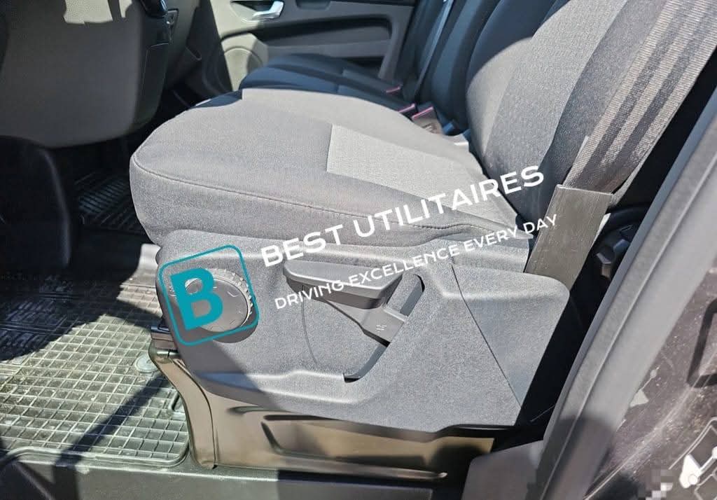 Ford Transit Custom 2.0 TDCi 320 L2H1 – Image 30