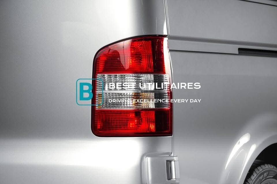 Volkswagen Caravelle 2.0 TDI – Image 15