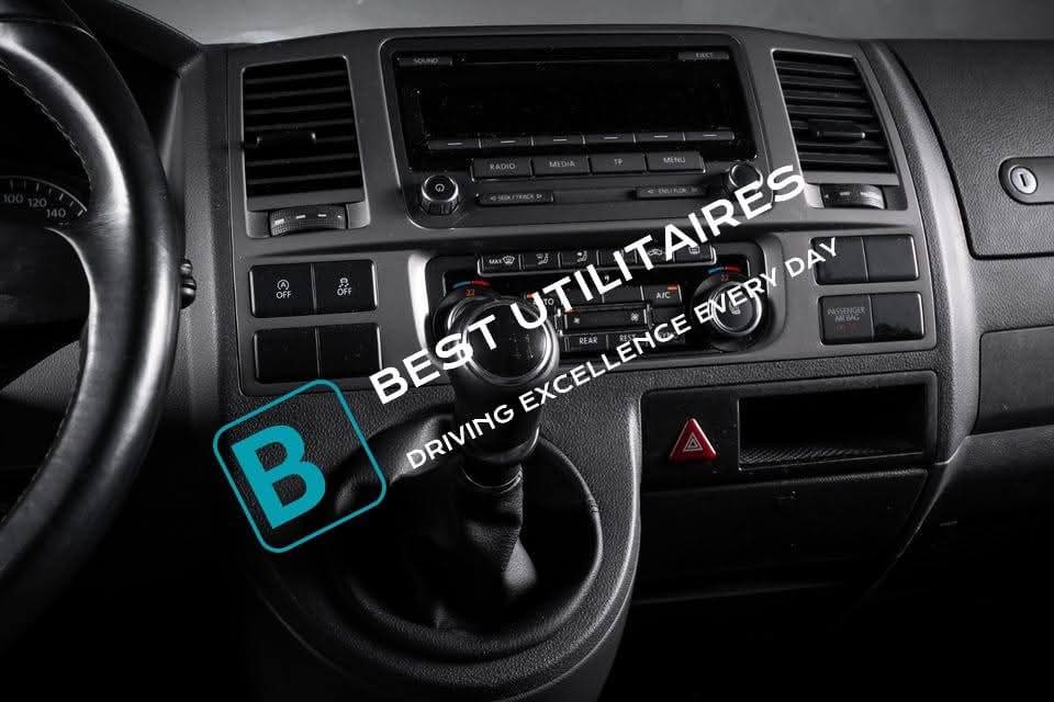 Volkswagen Caravelle 2.0 TDI – Image 31