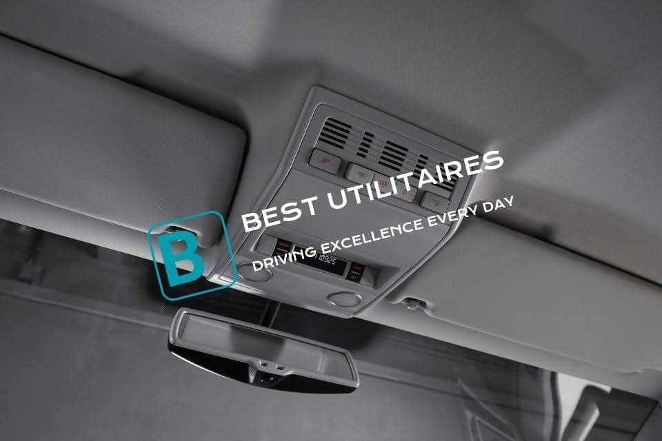 Volkswagen Caravelle 2.0 TDI – Image 32