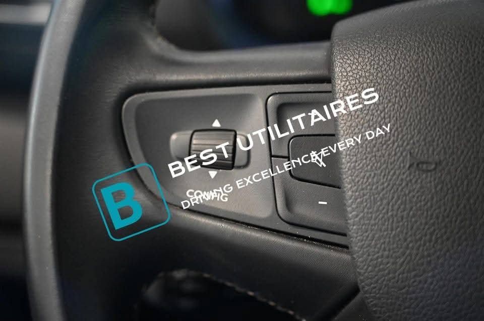 Opel Vivaro 2.0 DT L2 – Image 21