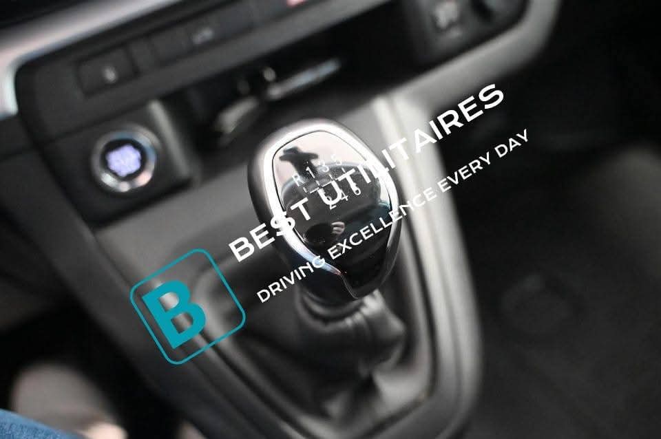 Opel Vivaro 2.0 DT L2 – Image 27