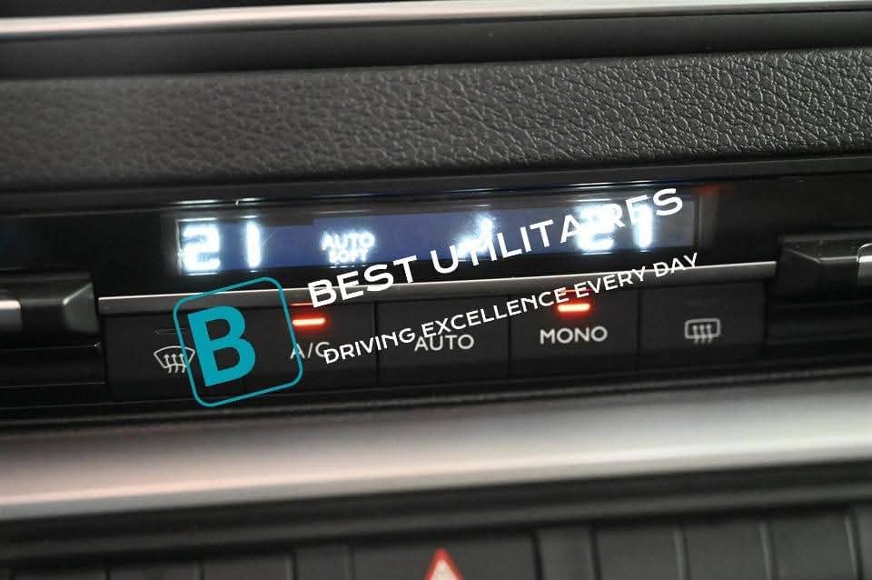 Opel Vivaro 2.0 DT L2 – Image 24