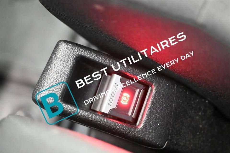 Opel Vivaro 2.0 DT L2 – Image 28